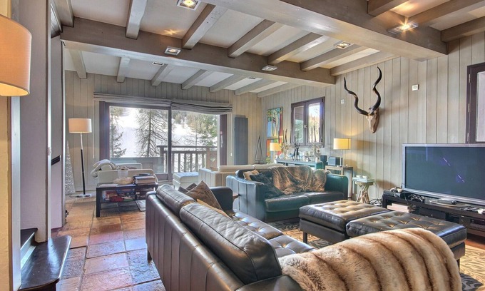 Plagne 1800 Ski Chalet | Chalet for 14, jacuzzi and garage