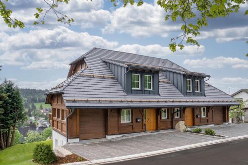 Todtnauberg House | Chalet Foret - Family-Friendly Retreat in Nature's Embrace