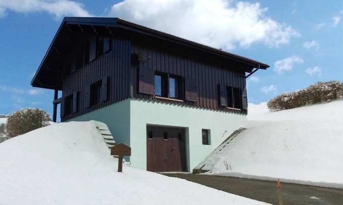 Fresse-sur-Moselle Ski Chalet | Chalet in Fresse-sur-Moselle: Guest Rated 10/10 & Pet Friendly