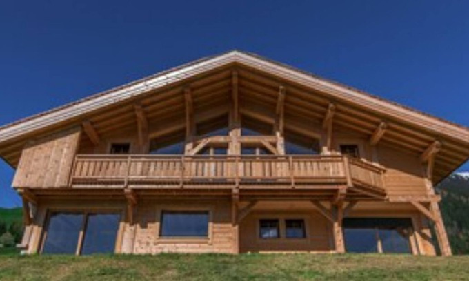 Beaufort Ski Chalet | Chalet Frison option Carole communicating 10 and 12 people (i.e. 22 people)