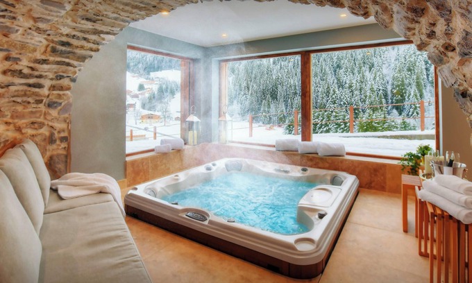 La Giettaz Ski Chalet | Chalet Goville: Alpine Retreat with Sauna & Hot Tub