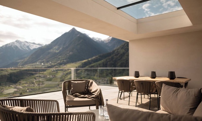 Schenna Ski Chalet | Chalet "Goyen" with Pool, Ocean View & Private Terrace