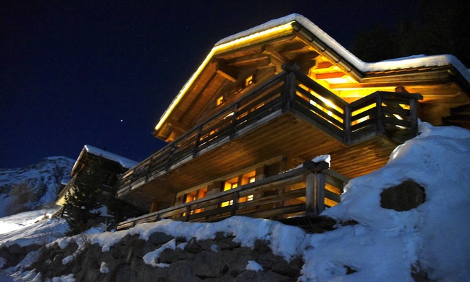 Grimentz Ski Chalet | Chalet Grimentz - Breathtaking Views & Family-Friendly Amenities
