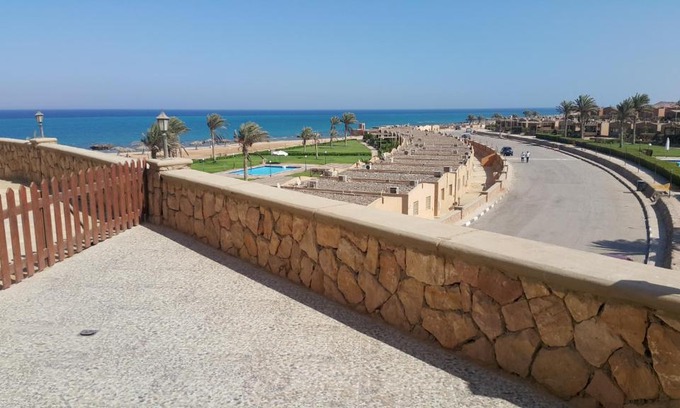 Zafarana Ski Chalet | Family-Friendly Chalet with Terrace & Ocean View in Ain El Sokhna