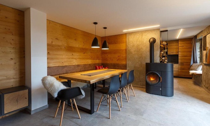 Zella-Mehlis Ski Chalet | Beautiful Chalet Hüttenzauber: Oceanfront & Pet Friendly