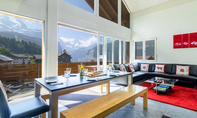Wengen Apartment | Guest Rated 10/10: Chalet Hannegg Penthouse Awaits