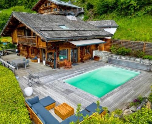 Saint-Gervais-les-Bains Ski Chalet | Relaxing Chalet Hygge with Pool & Quiet Atmosphere