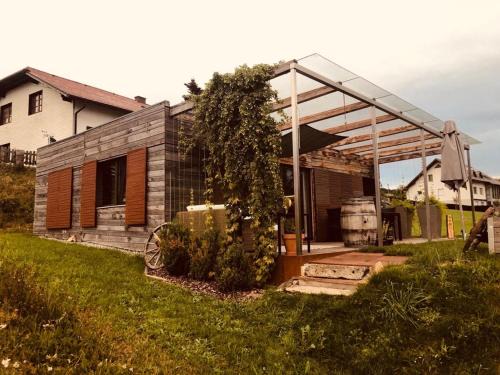 Schenkenfelden House | Chalet im Grünen: Family-Friendly Retreat in Nature