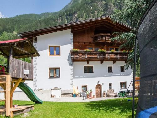 Oetz House | Inviting Holiday Home in Tyrol Close to Ski Slopes
