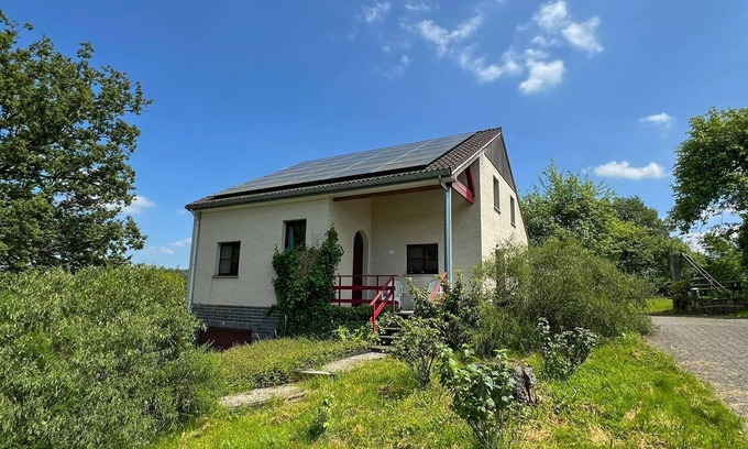 Hotton House | Experience Ourthe Chalet Holiday Rentals with Family-Friendly Amenities