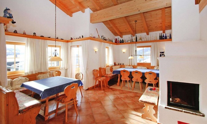 Konigsleiten Ski Chalet | Rated 10/10: Family-Friendly Chalet in Königsleiten