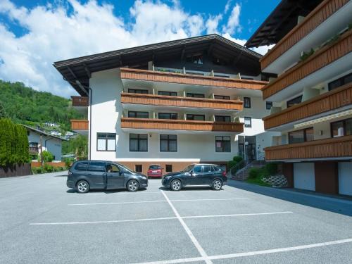 Kaprun Apartment | Chalet in Kaprun near Ski Slopes, cleaning included
