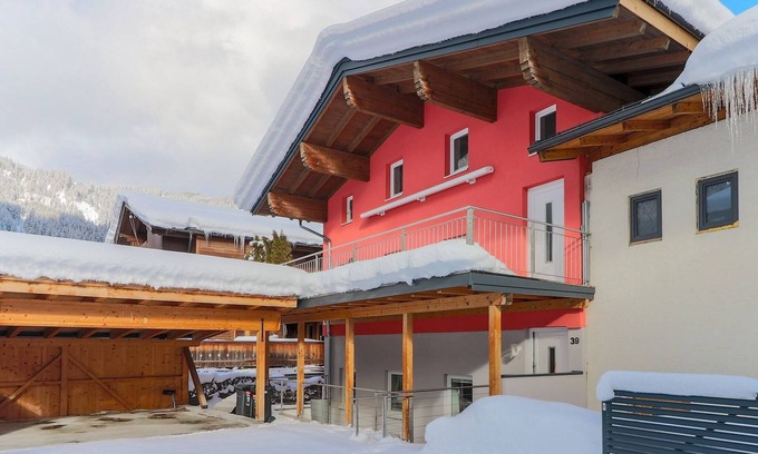 Krimml House | Elegant Holiday Home in Krimml with Spa & Sauna