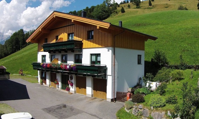 Maria Alm am Steinernen Meer House | Chalet in Maria Alm near Ski Slopes