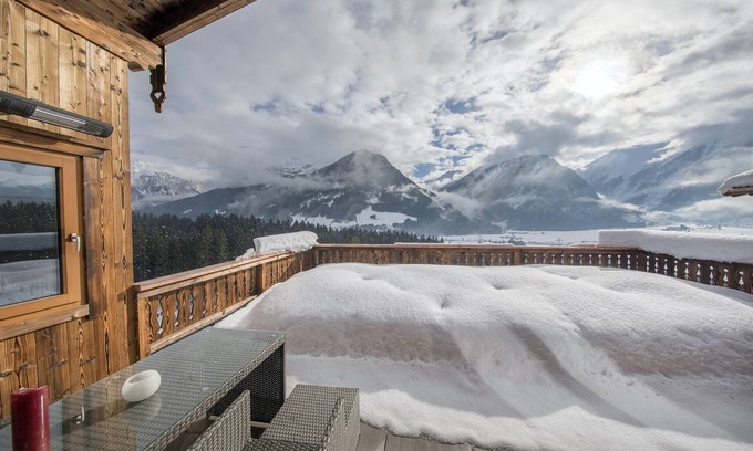 Schonbach Ski Chalet | Explore Chalet in Neukirchen Near Wildkogel Ski Arena