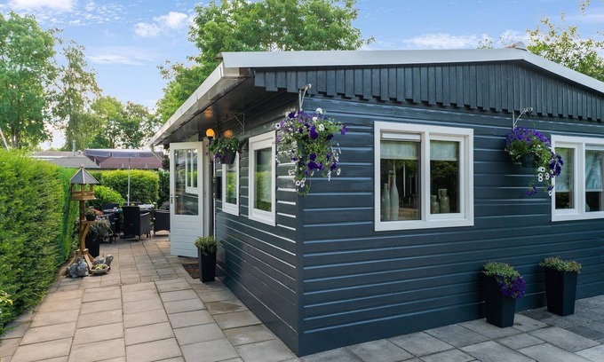 Reutum House | Chalet in Reutum by Almelo Nordhorn Canal