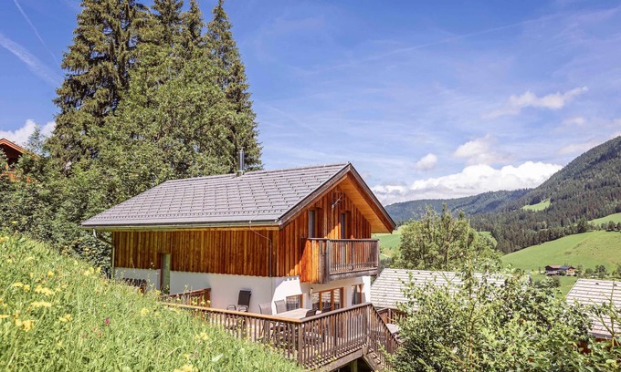 Annaberg im Lammertal Ski Chalet | Chalet in Annaberg-Lungötz: Terrace Retreat with Spa & Pool