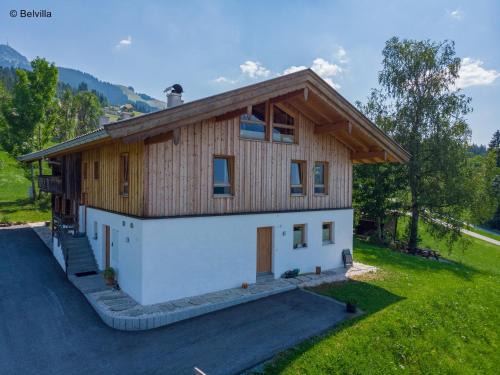 Sankt Johann in Tirol Apartment | Scenic Flat on the Ski Slope with Family-Friendly Amenities