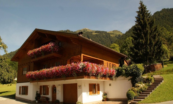 Sankt Gallenkirch Apartment | Top-Rated Apartment in Sankt Gallenkirch with Terrace & Kitchen