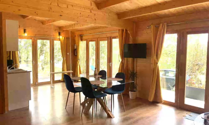 Roussayrolles Ski Chalet | Escape to a Cozy Chalet Surrounded by Nature's Beauty