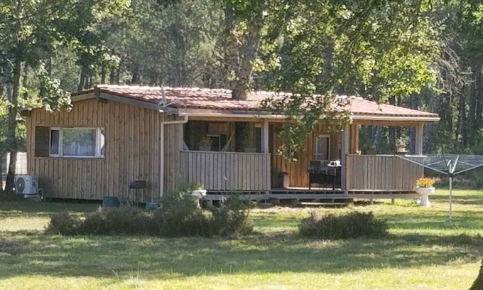 Callen House | Cozy Chalet in Landes de Gascogne Park - Rated 10/10!