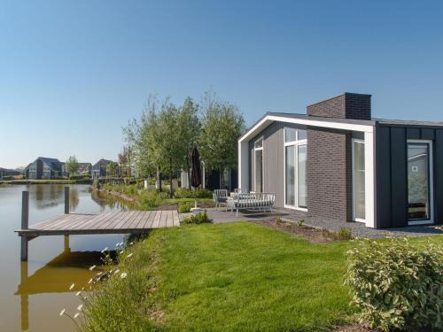 Wemeldinge House | Relaxing House with Sauna in Popular Zeeland Holiday Park