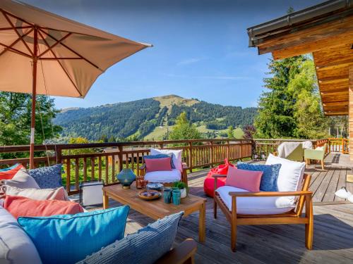 Les Gets Ski Chalet | Discover Chalet Joux Verte - Pet-Friendly with Hot Tub