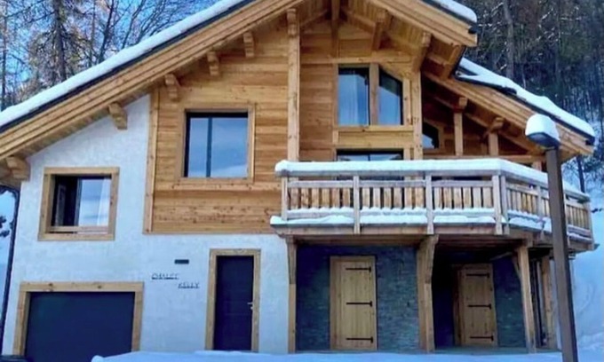 Les Orres Ski Chalet | Relax at Chalet Kelly aux Orres: Nature and Spa Retreat