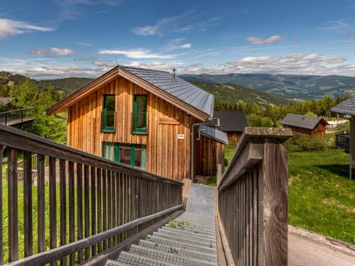 Bad Sankt Leonhard im Lavanttal Ski Chalet | Inviting Chalet Klippitz - Perle with Hot Tub & Pet Friendly