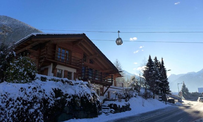 Le Chable Ski Chalet | Discover Chalet L'échappée belle: 4-Star Poolside Retreat