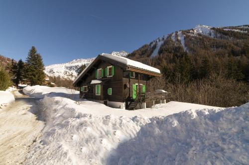 Montroc Ski Chalet | Discover Chalet L’eau vive - Family-Friendly Retreat