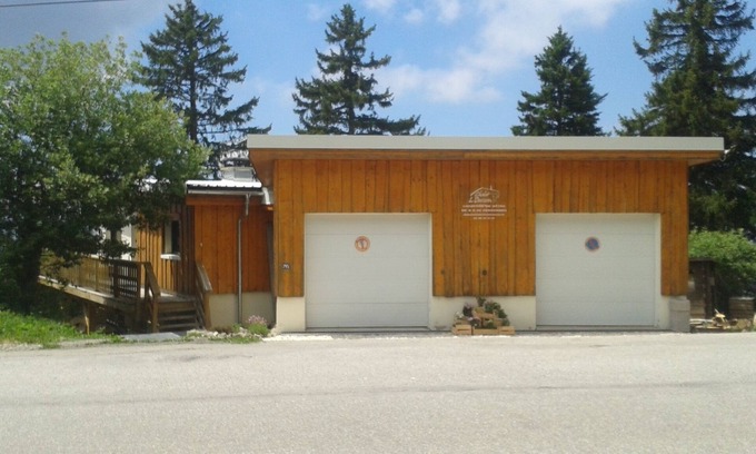 Chamrousse Ski Chalet | Discover Chalet l'Ourson: Pet-Friendly Retreat in Chamrousse