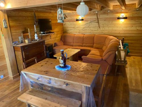 Villar-Saint-Pancrace Ski Chalet | Pet-Friendly Chalet la Lise with Oceanfront Views