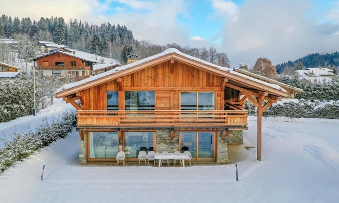 Megeve Ski Chalet | Unforgettable Stay at La Petite Forêt with Spa & Hot Tub