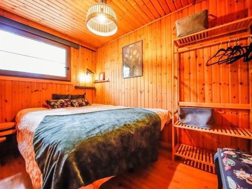 Somme-Leuze Ski Chalet | Discover Chalet Le Beau Renard: Family-Friendly Retreat