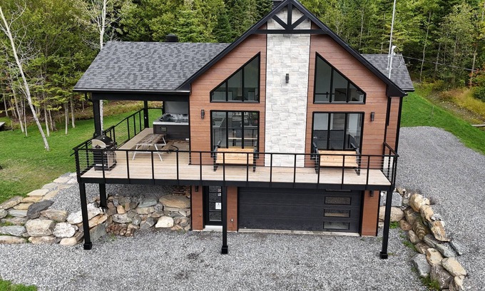 Saint-Sylvestre Ski Chalet | Experience Chalet le Capitaine Spa: Family-Friendly Retreat