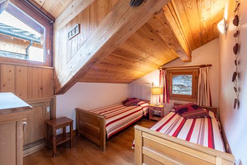 Le Bettaix Apartment | Cozy Chalet Le Choucas N°3: Ideal for Families and Pets