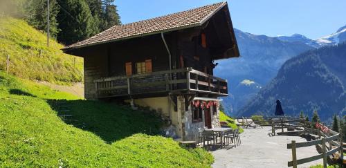 Champery Ski Chalet | Romantic Getaway at Chalet le Grenier with Breakfast Included