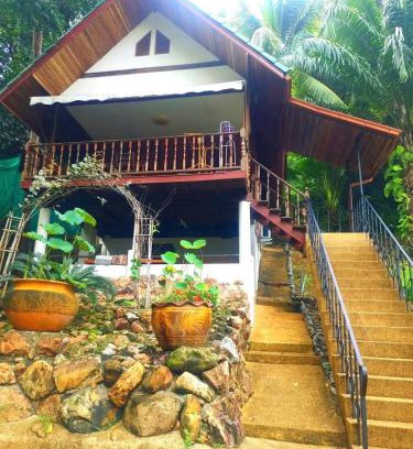 Thong Krut Ski Chalet | Chalet Leam Sor