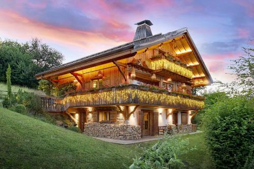 Cordon Ski Chalet | Indulge at Chalet Les Cerises: Jacuzzi, Sauna & Cinema
