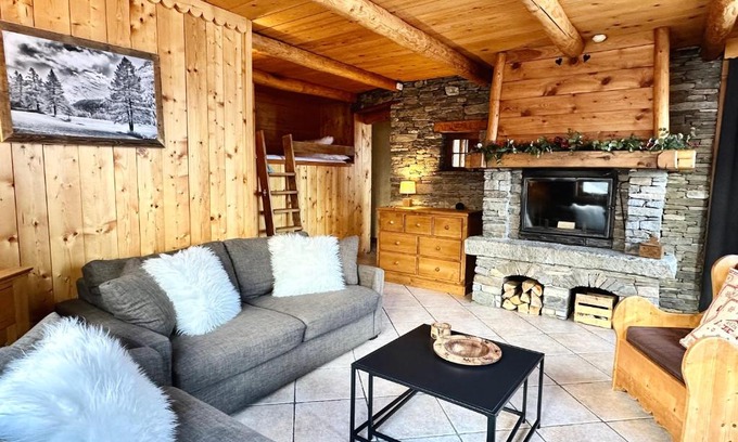 Bessans Apartment | Guest Rated: 9.5 at Chalet Les Cocales - Oceanfront B&B