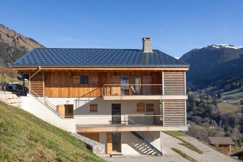 Hauteluce Ski Chalet | Indulge in Chalet Les Galetas du Mont Blanc's Family Comfort