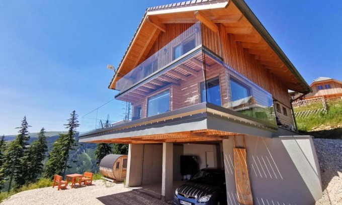 Bad Sankt Leonhard im Lavanttal Ski Chalet | Oceanfront Bliss at Chalet Luna - Guest Rated 9.9/10