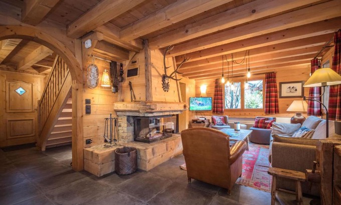 Chamonix-Mont-Blanc Ski Chalet | Family-Friendly Chalet Macha: 4-Star Stay with Top Reviews