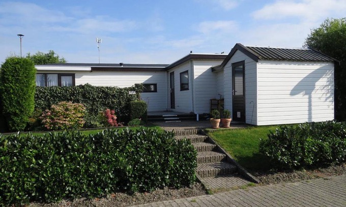 Makkum Ski Chalet | Oceanfront Retreat at Chalet Makkum V10 - Rated 8.6/10