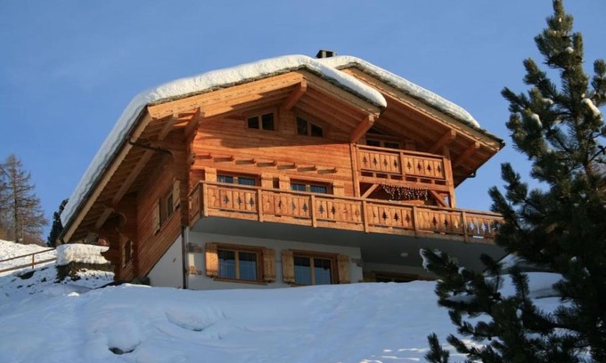 Veysonnaz Villa | Experience Chalet Marie-Rose: Family-Friendly Retreat