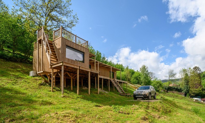 Cornimont Ski Chalet | Cozy Chalet 'Massassi Plaza' with Mountain Views & Hot Tub