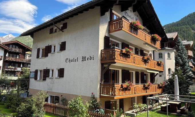 Zermatt Apartment | Experience Chalet Medi: Pet Friendly & Spa Retreat