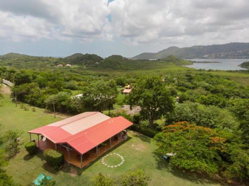 Sainte-Anne Ski Chalet | Oceanfront Chalet Mer et Montagne - 4 Star, Rated 9.2/10