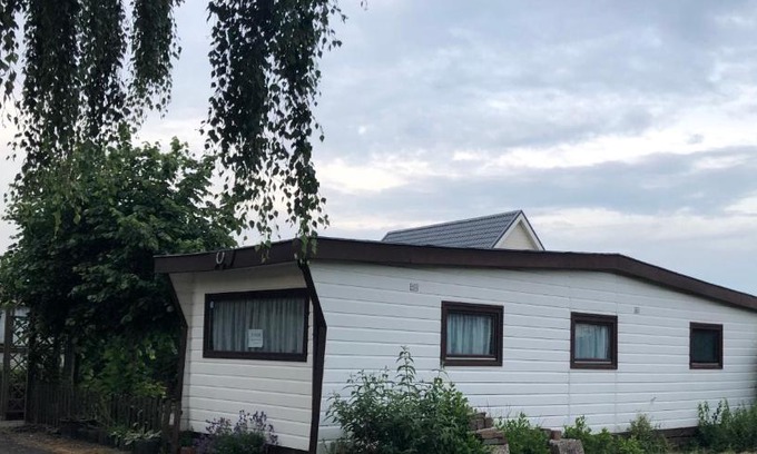 Scherpenisse Ski Chalet | Seaside Chalet with Pool and Ocean View - Rated 9/10